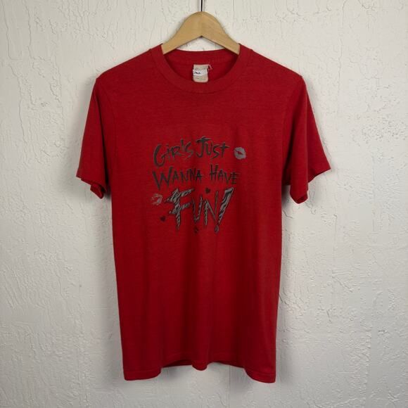 Vintage 80s Girls Just Wanna Have Fun Cyndi Lauper Red Tee Size Medium Rock Band - Picture 1 of 4